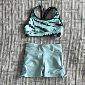 Justice Girls Reversible Sports Bra and Shorts Set, Light Blue, Size Small, 6/7